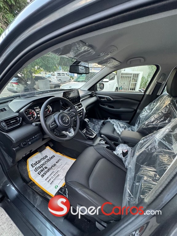 2025 Suzuki Grand Vitara GLX — foto 7 / 12