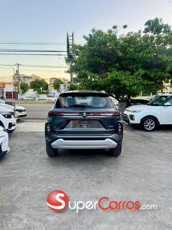 2025 Suzuki Grand Vitara GLX — foto 10 / 12