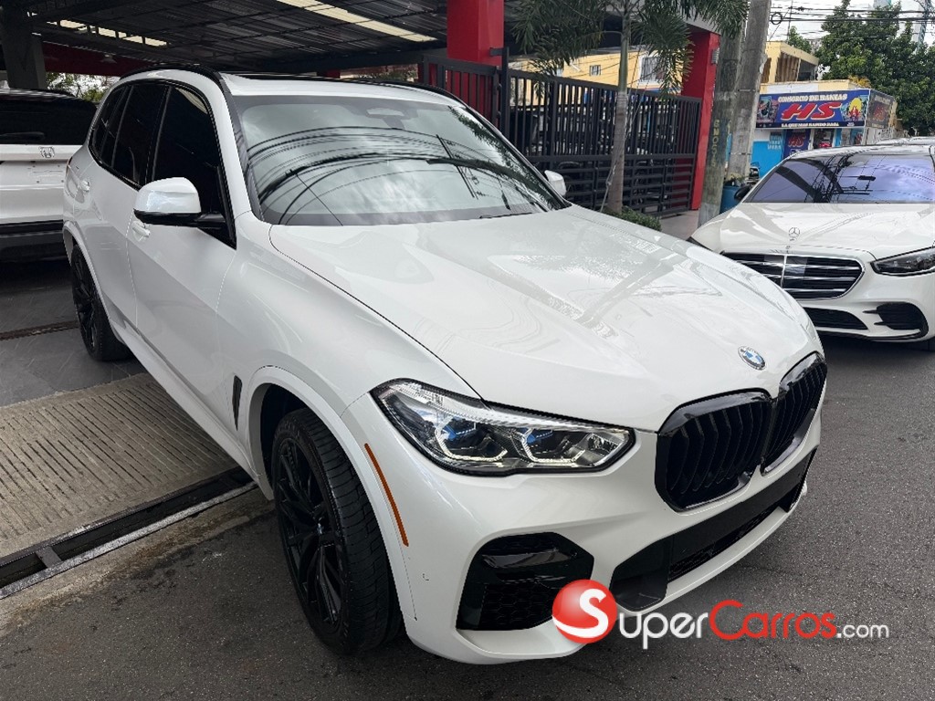 2022 BMW X 5 40i — foto 9 / 12