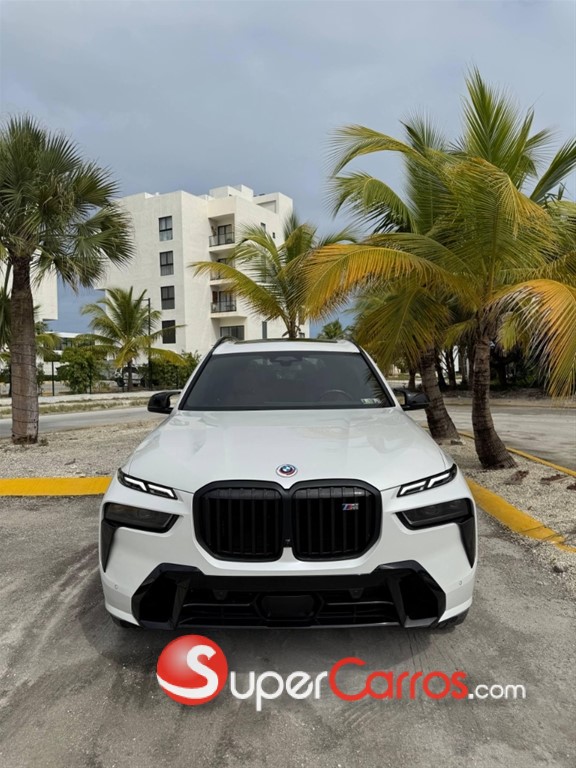 2023 BMW X 7 M60i Xdrive — foto 8 / 12