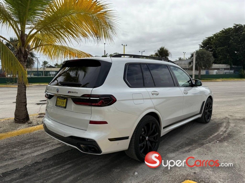 2023 BMW X 7 M60i Xdrive — foto 10 / 12