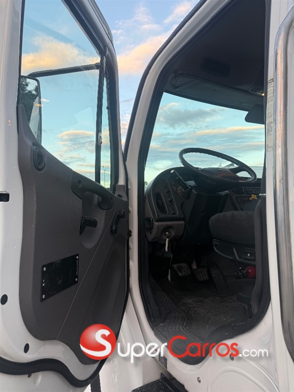 2017 Freightliner M2 — foto 3 / 7