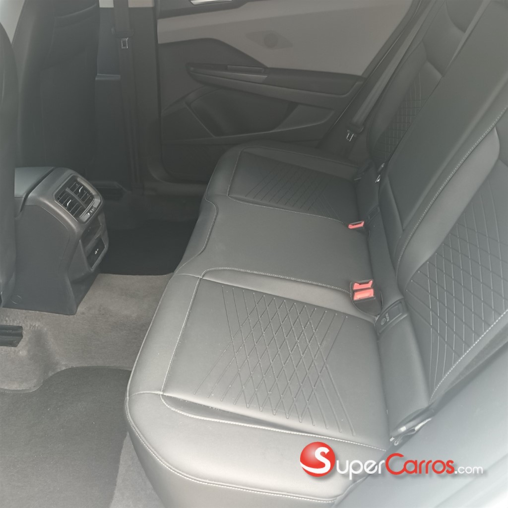 2022 Volkswagen Taos — foto 9 / 10