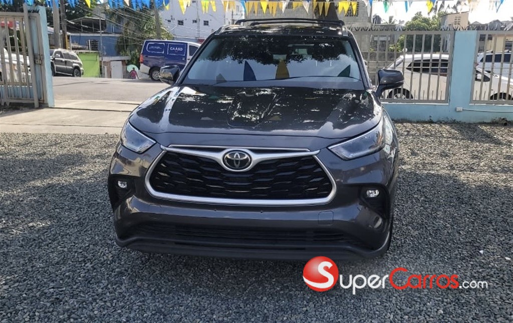 2021 Toyota Highlander XLE
