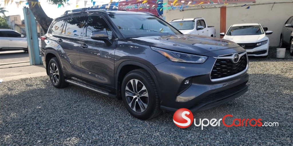 2021 Toyota Highlander XLE — foto 3 / 12