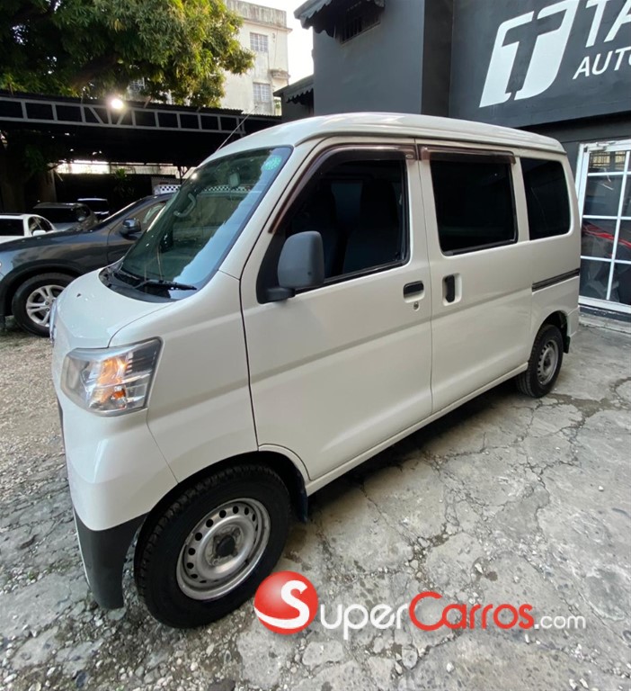 2019 Daihatsu Hijet — foto 3 / 10