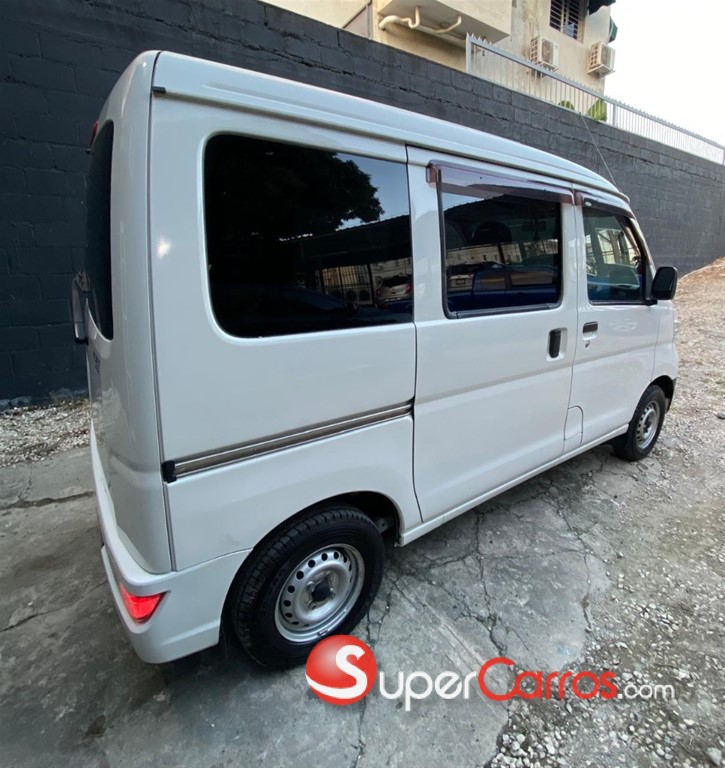 2019 Daihatsu Hijet — foto 4 / 10