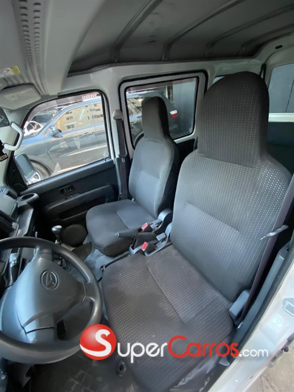 2019 Daihatsu Hijet — foto 7 / 10