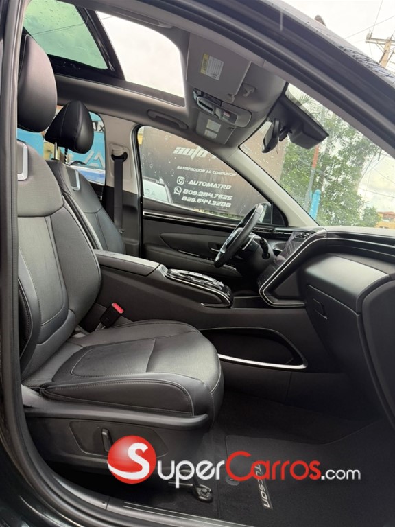 2022 Hyundai Tucson LIMITED — foto 8 / 12
