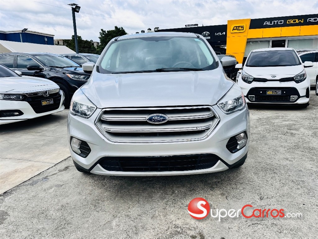2019 Ford Escape SE — foto 2 / 12
