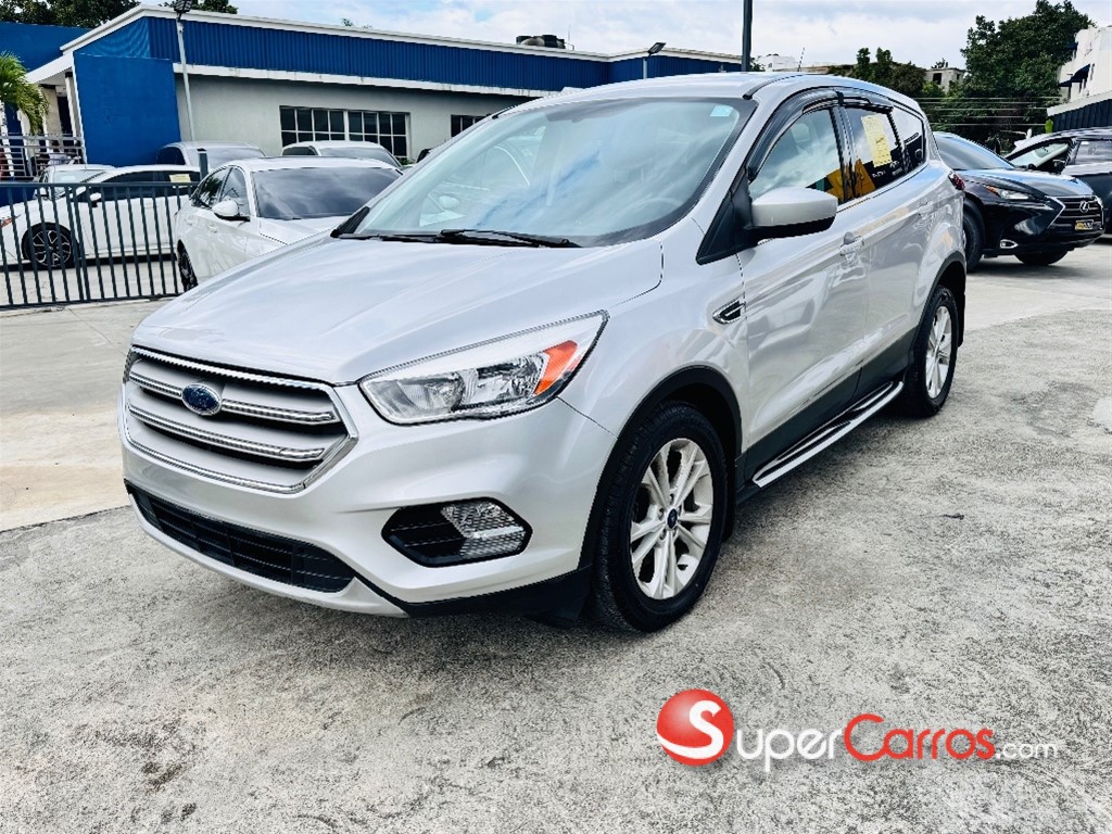 2019 Ford Escape SE — foto 3 / 12