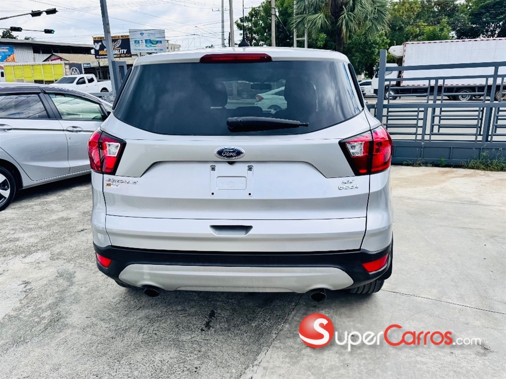 2019 Ford Escape SE — foto 6 / 12