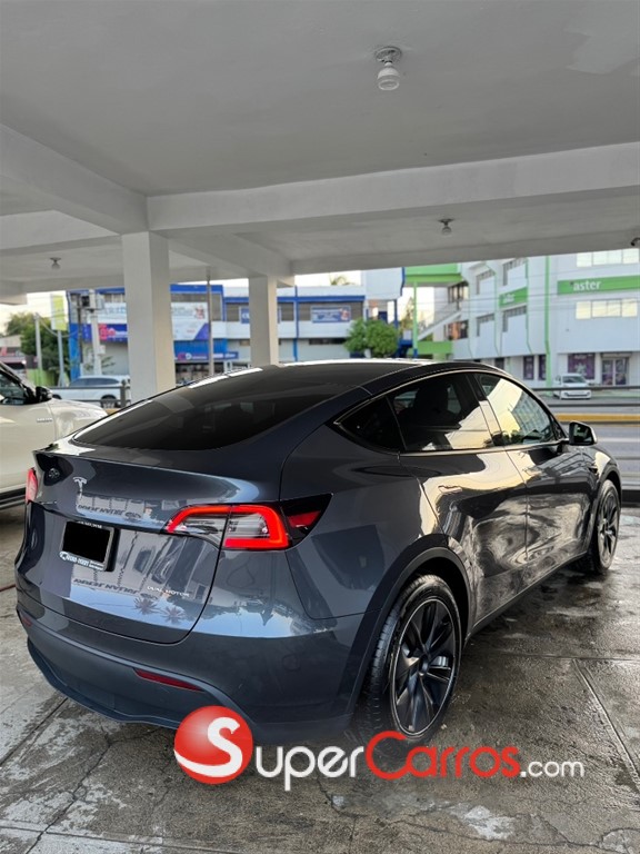 2023 Tesla Model Y Long Range — foto 4 / 10