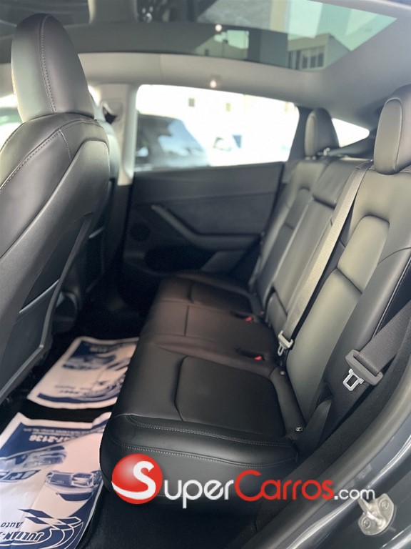 2023 Tesla Model Y Long Range — foto 7 / 10