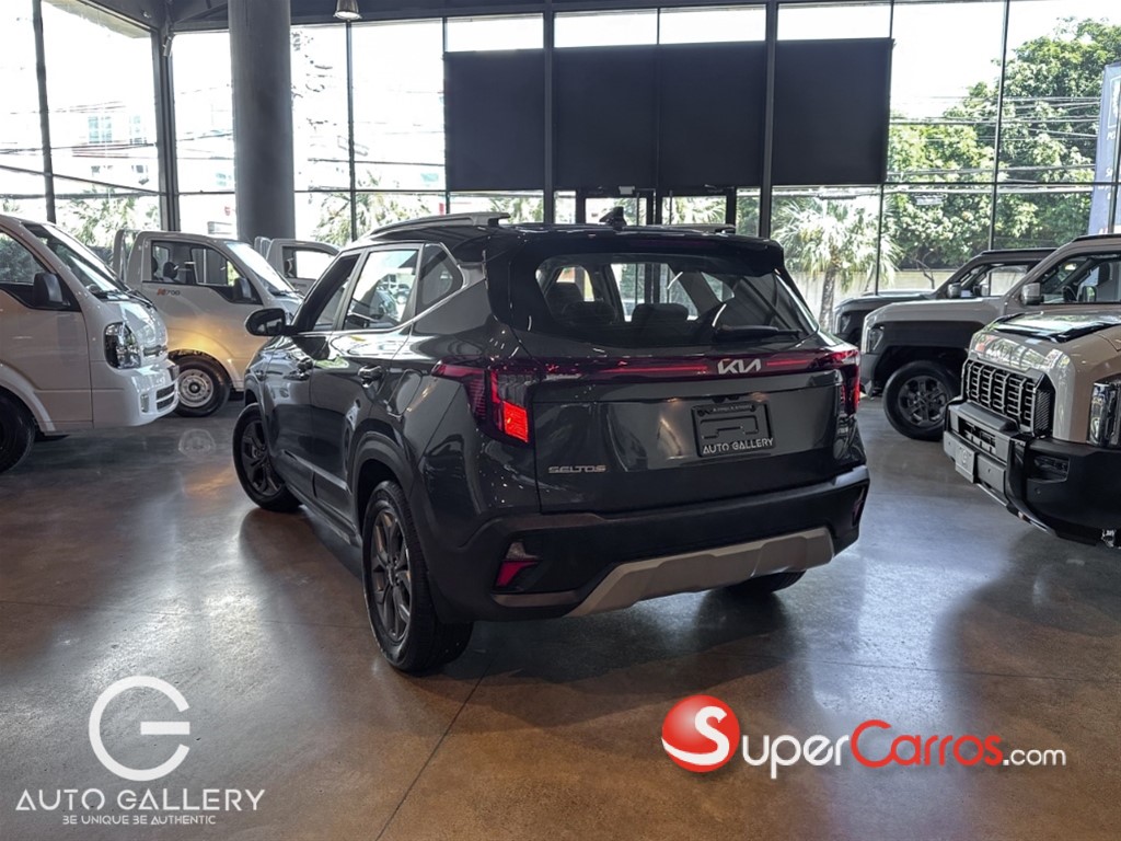 2027 Kia Seltos Luxury — foto 4 / 12