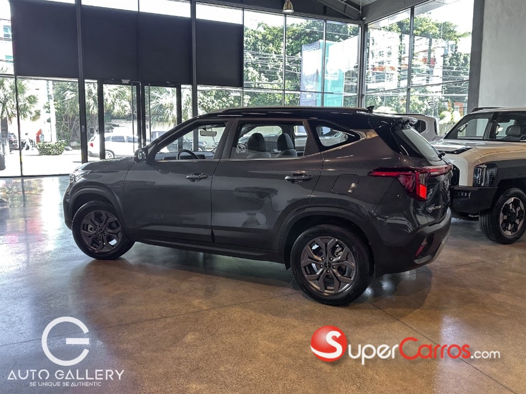 2027 Kia Seltos Luxury — foto 5 / 12