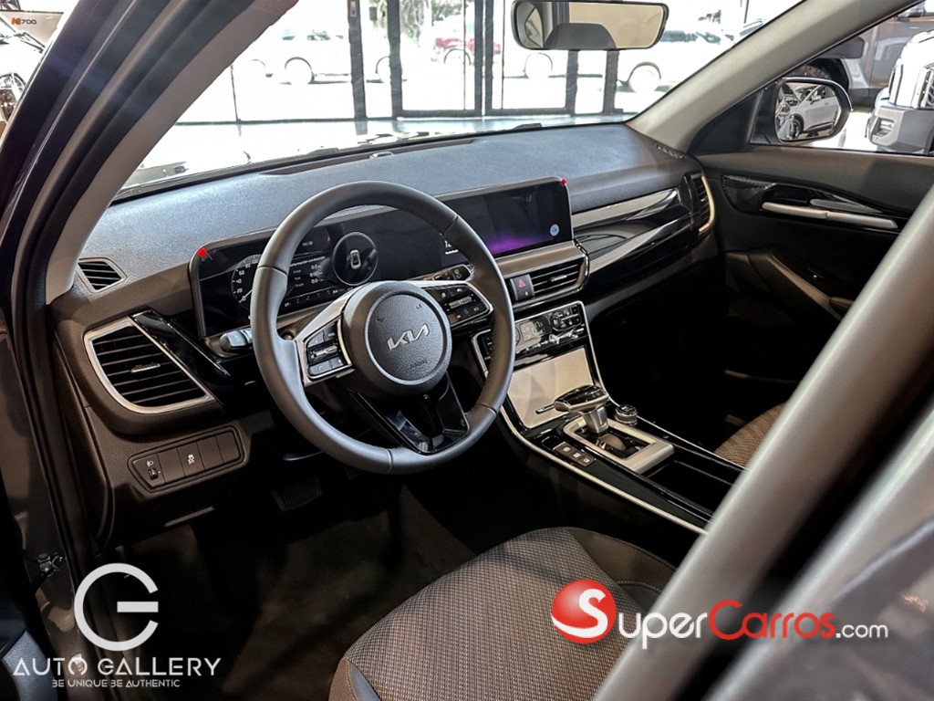 2027 Kia Seltos Luxury — foto 8 / 12