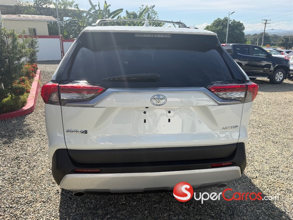 2020 Toyota RAV4 Limited — foto 4 / 9