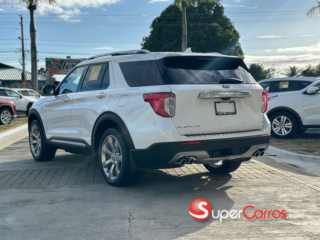 2020 Ford Explorer Platinum — foto 5 / 12