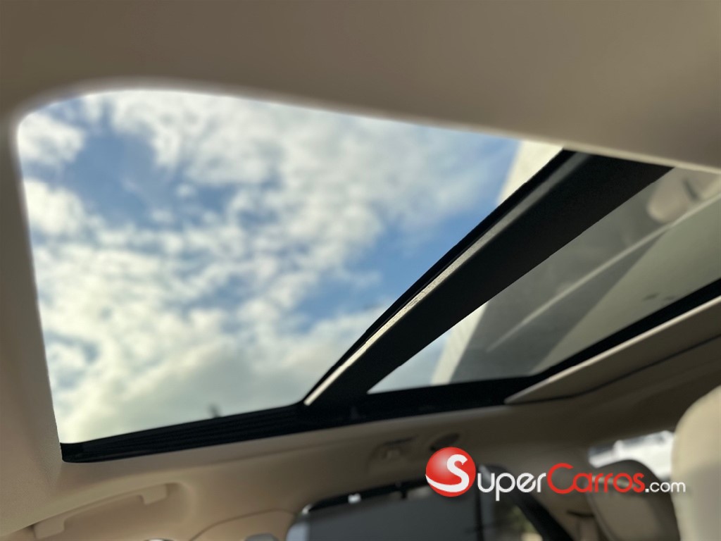 2020 Ford Explorer Platinum — foto 10 / 12