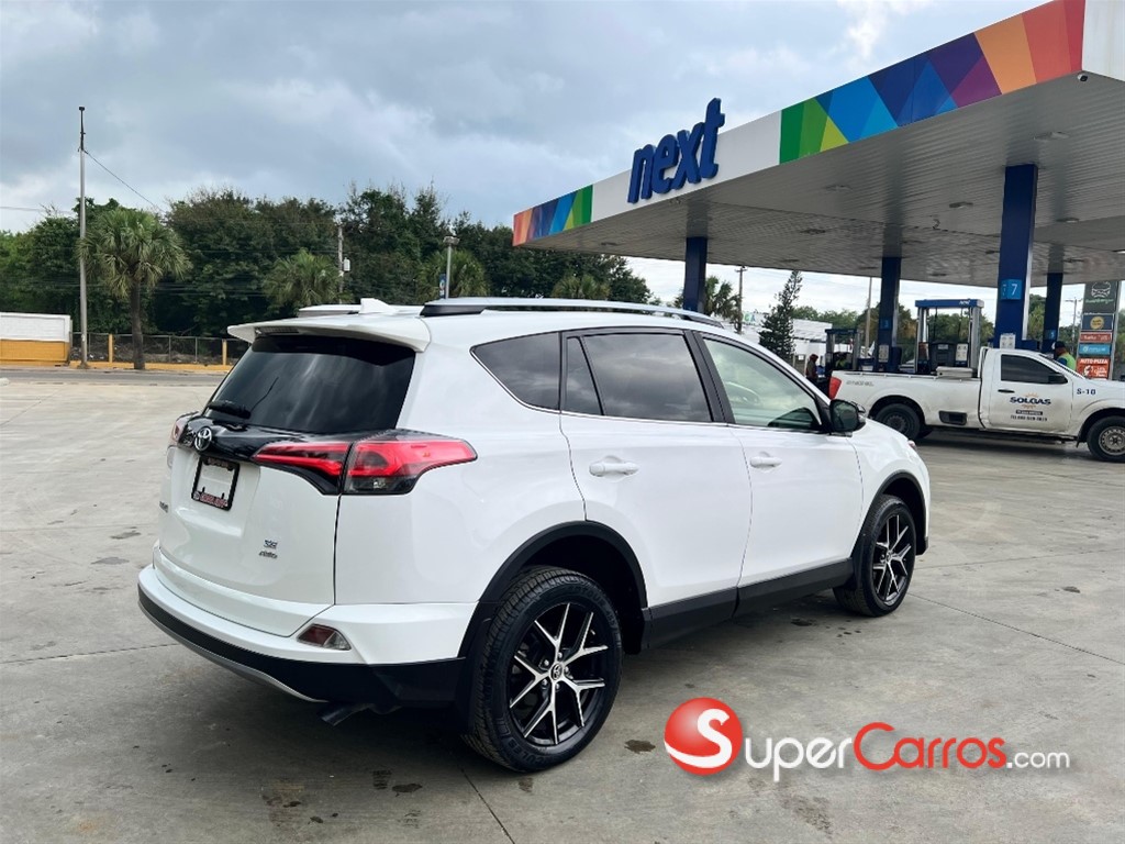 2018 Toyota RAV4 SE — foto 5 / 11