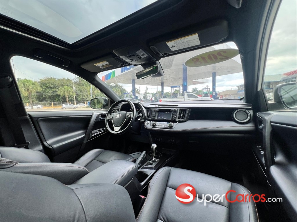 2018 Toyota RAV4 SE — foto 11 / 11