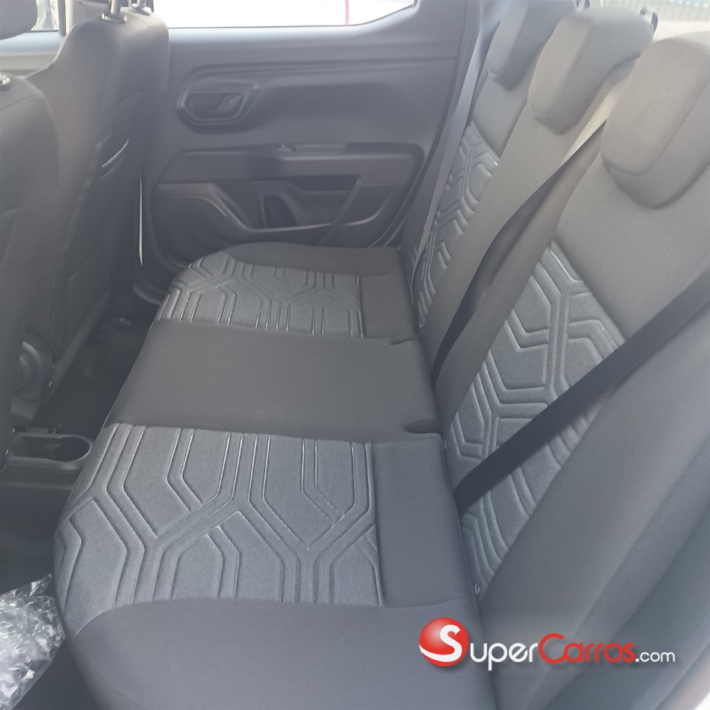 2026 Dodge Ram 700 Bighorn — foto 11 / 11