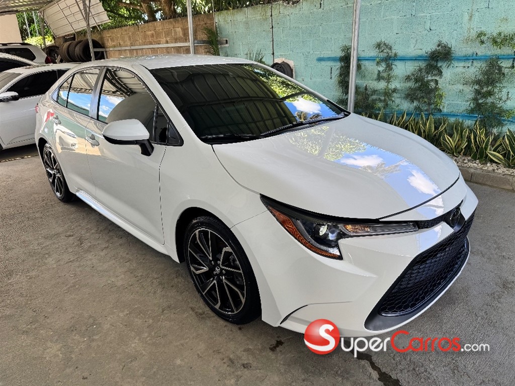 2021 Toyota Corolla LE — foto 2 / 9