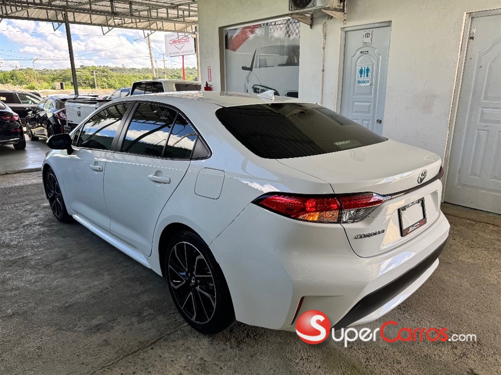 2021 Toyota Corolla LE — foto 4 / 9