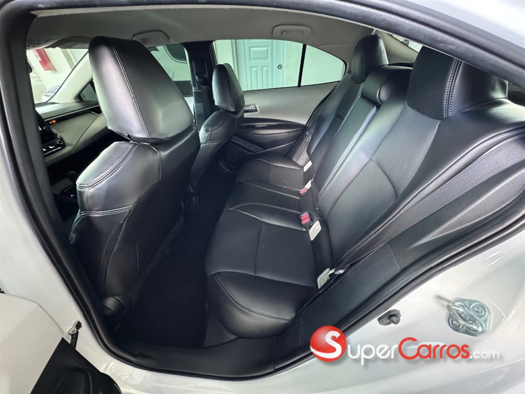 2021 Toyota Corolla LE — foto 8 / 9