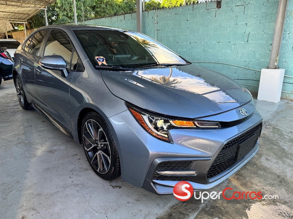 2020 Toyota Corolla LE — foto 2 / 9