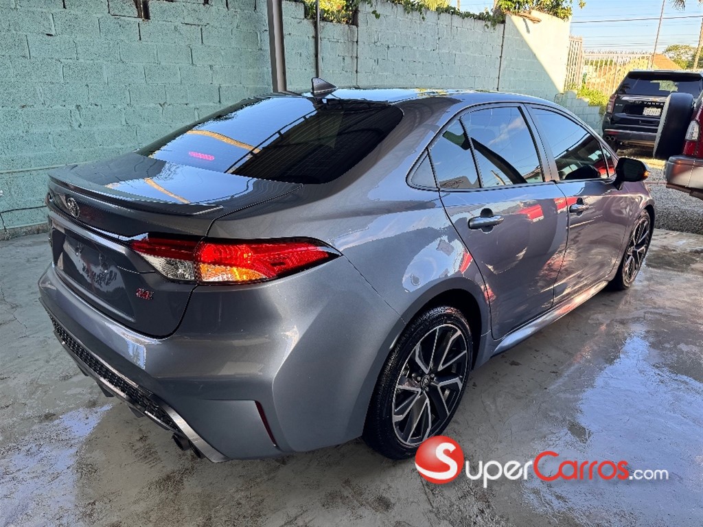 2020 Toyota Corolla LE — foto 4 / 9