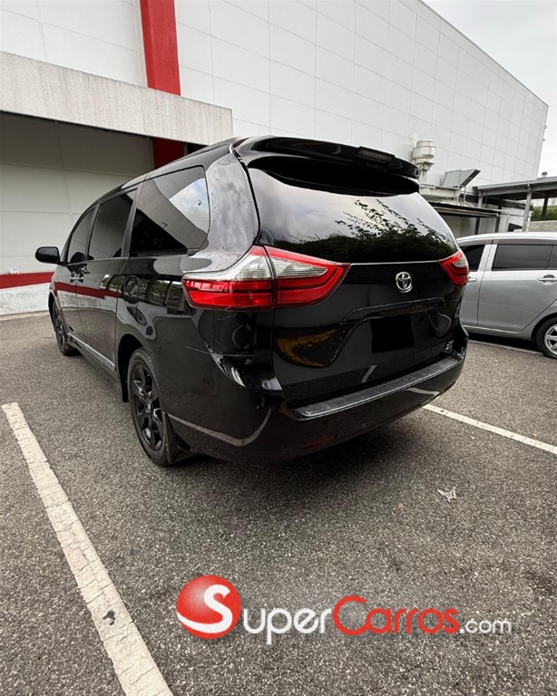 2020 Toyota Sienna — foto 6 / 9
