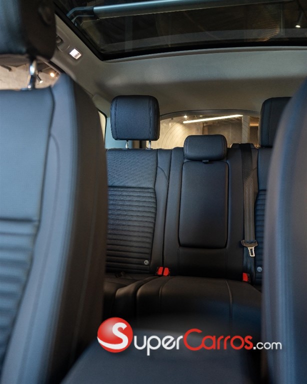 2025 Land Rover Discovery Sport SE — foto 6 / 12