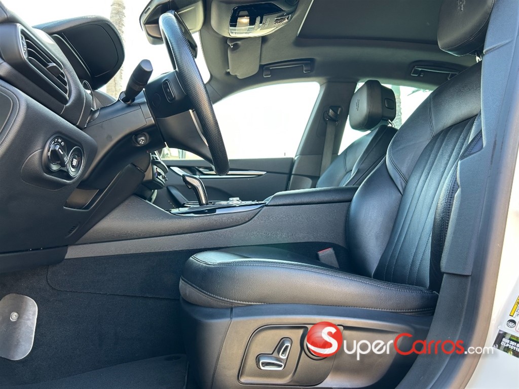 2021 Maserati Levante — foto 6 / 12