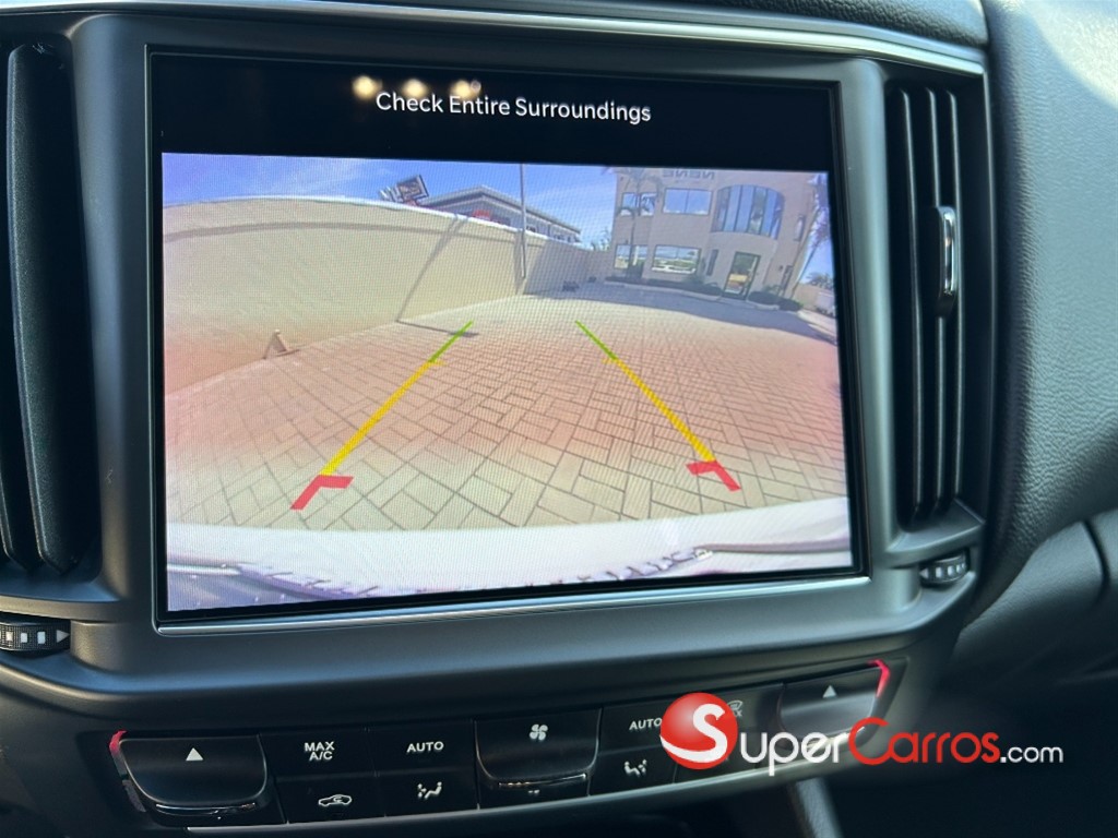 2021 Maserati Levante — foto 10 / 12