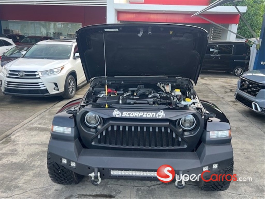 2018 Jeep Wrangler Sahara Unlimited — foto 6 / 12