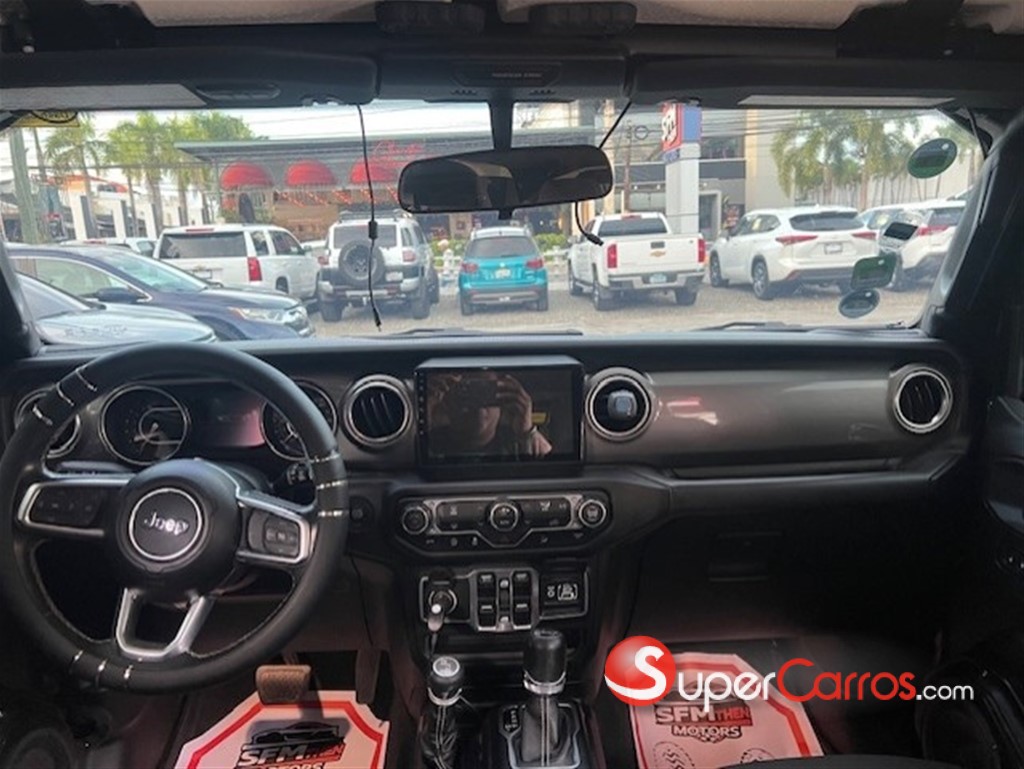2018 Jeep Wrangler Sahara Unlimited — foto 7 / 12