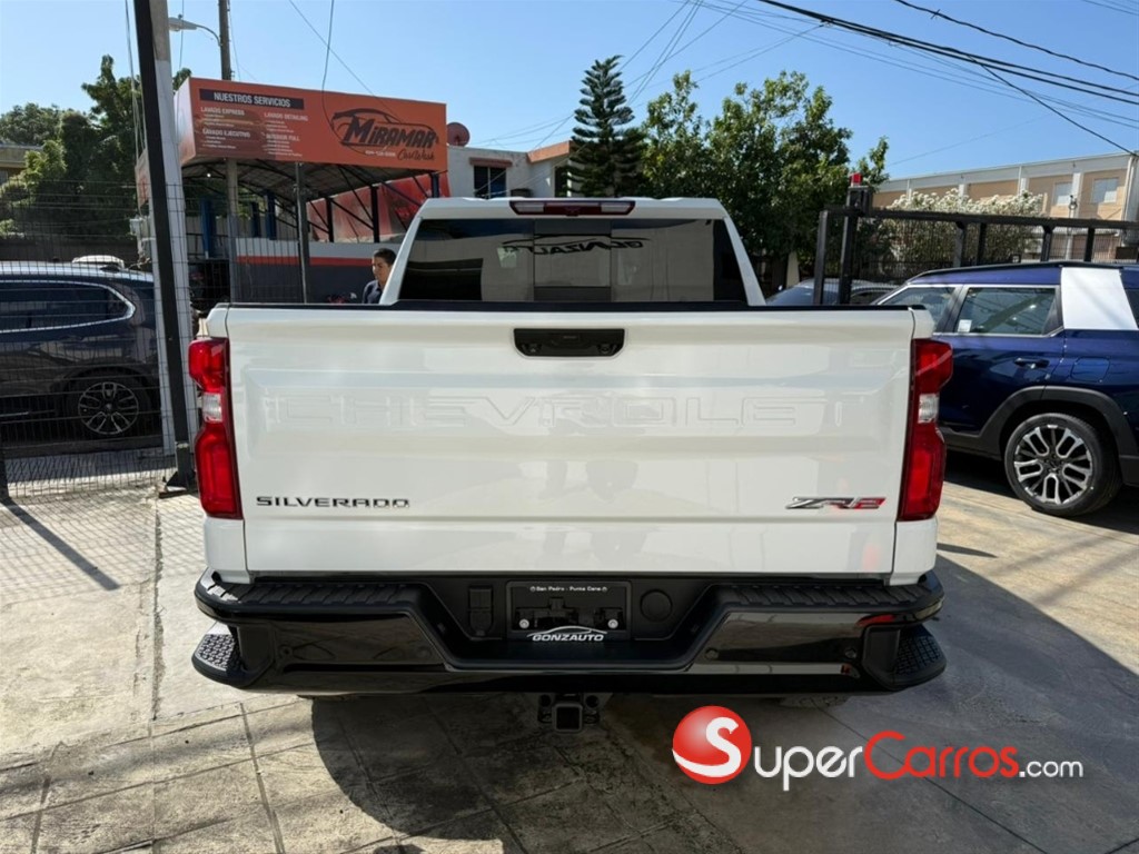 2025 Chevrolet Silverado ZR2 — foto 11 / 11