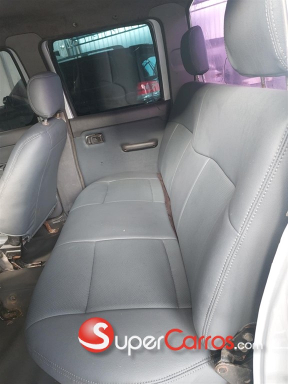 2002 Nissan Frontier — foto 4 / 8