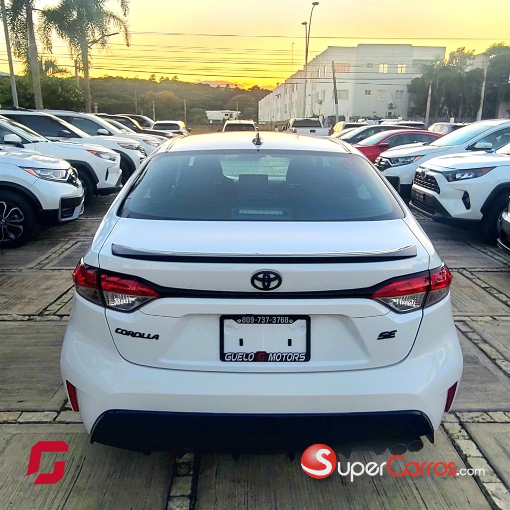 2021 Toyota Corolla SE — foto 7 / 10