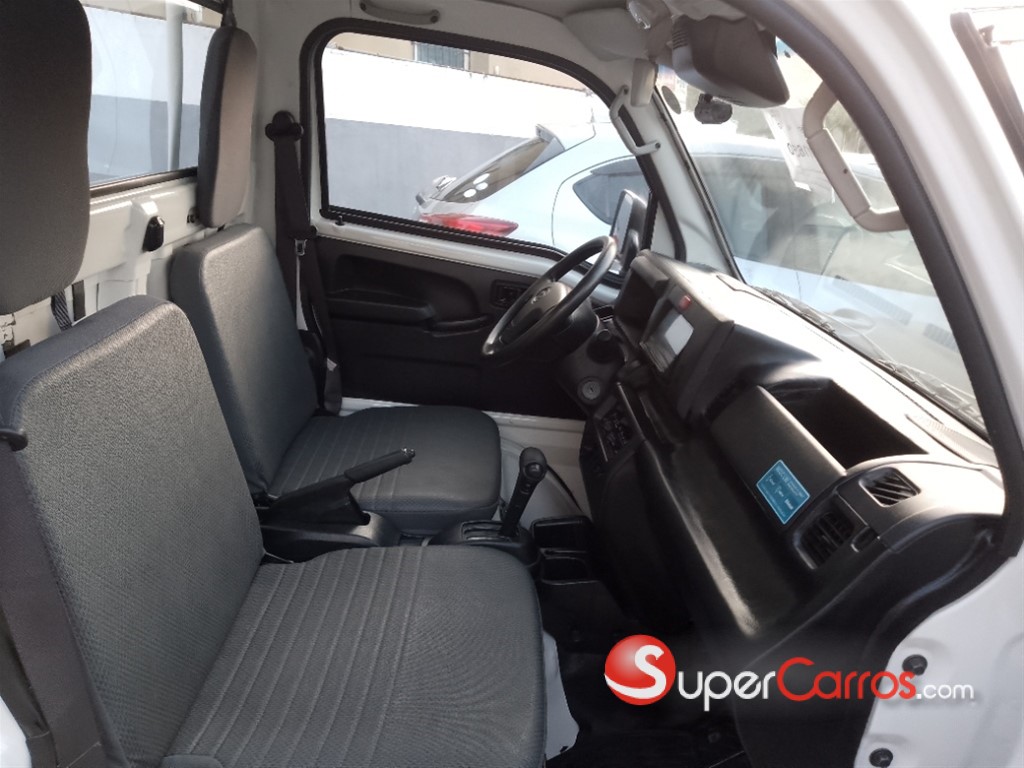 2020 Daihatsu Hijet — foto 8 / 11