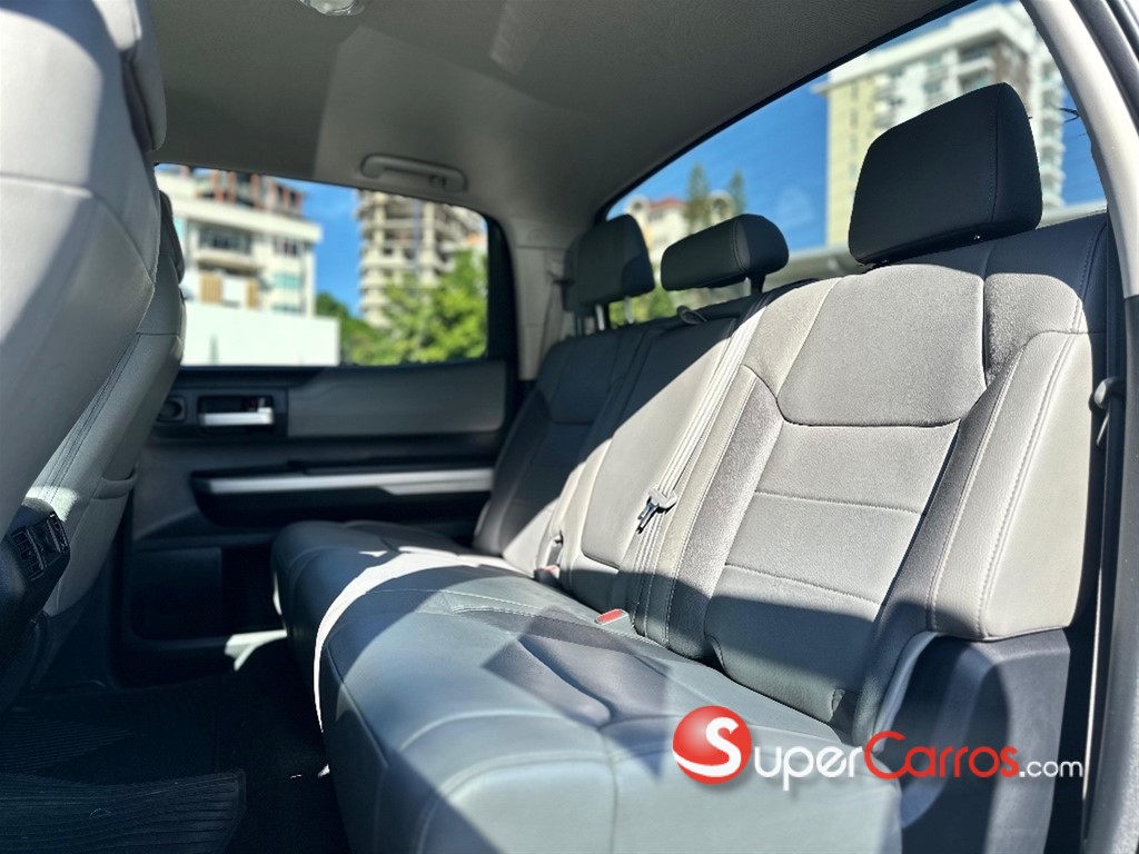 2019 Toyota Tundra LIMITED — foto 9 / 12