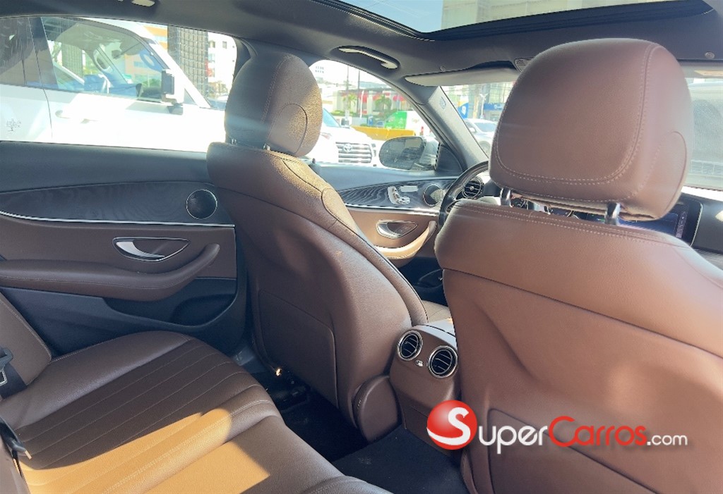 2019 Mercedes-Benz Clase E 350 4 MATIC — foto 9 / 12
