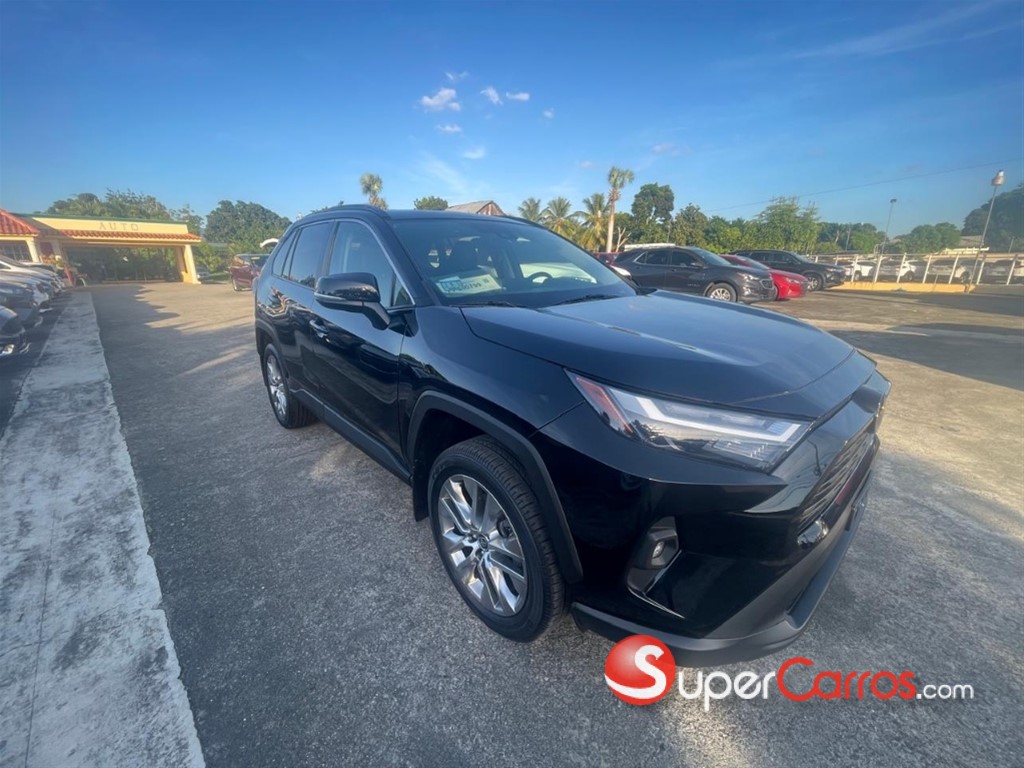 2023 Toyota RAV4 XLE Premium