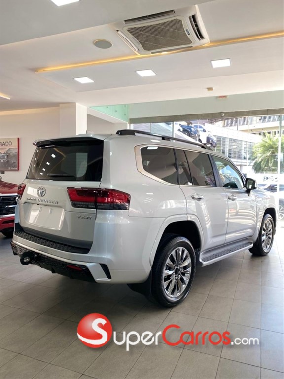 2026 Toyota Land Cruiser VXR — foto 3 / 7