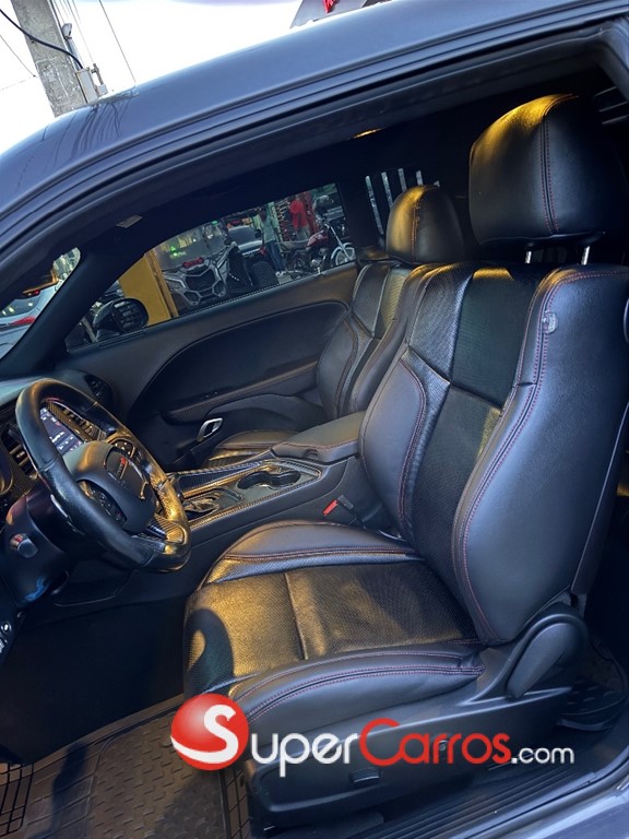 2019 Dodge Challenger RT — foto 5 / 11