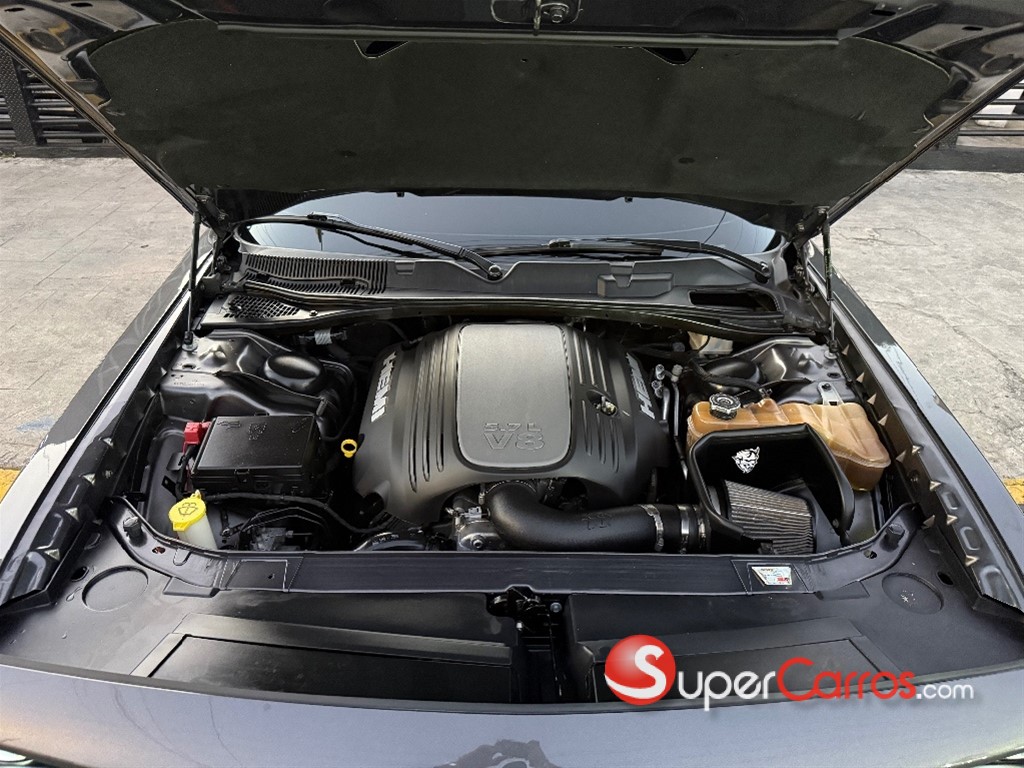 2019 Dodge Challenger RT — foto 8 / 11