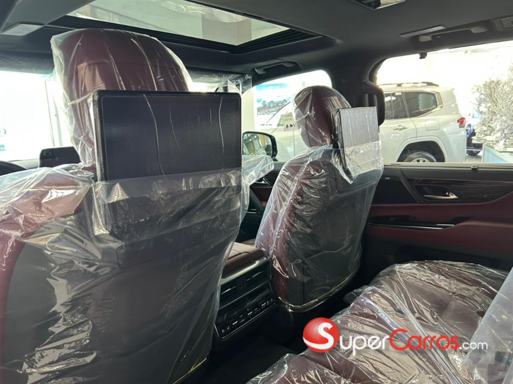 2026 Lexus LX 500 — foto 9 / 12