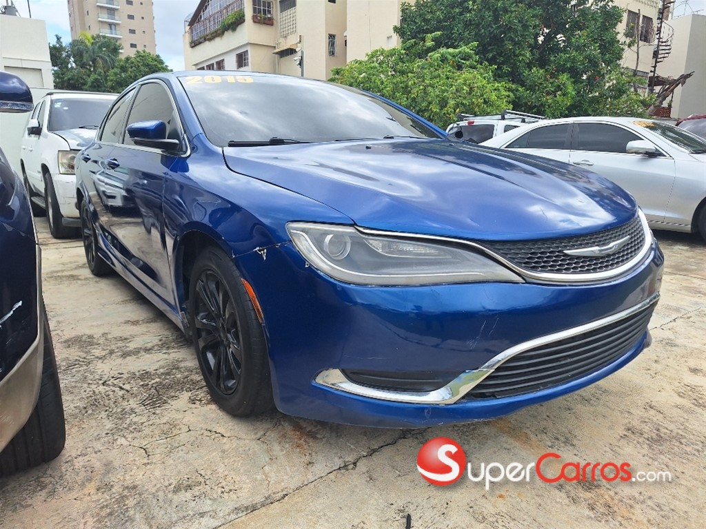 2015 Chrysler 200 Limited — foto 4 / 6